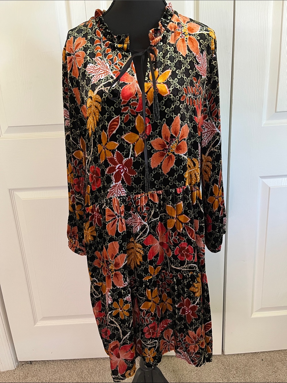 Johnny Was Jasmin Flore Velvet Tiered Dark Floral Midi Dress Beaded Ties Small